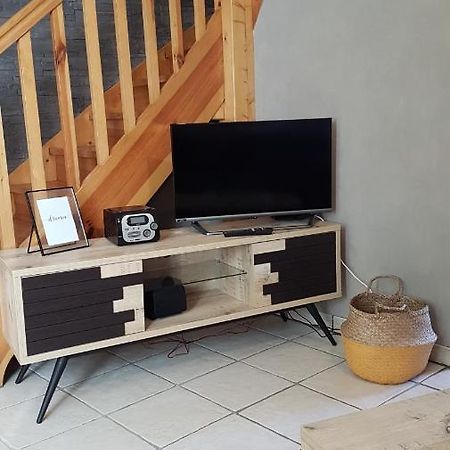 Gites De La Bonaudrie Combrand Exteriör bild